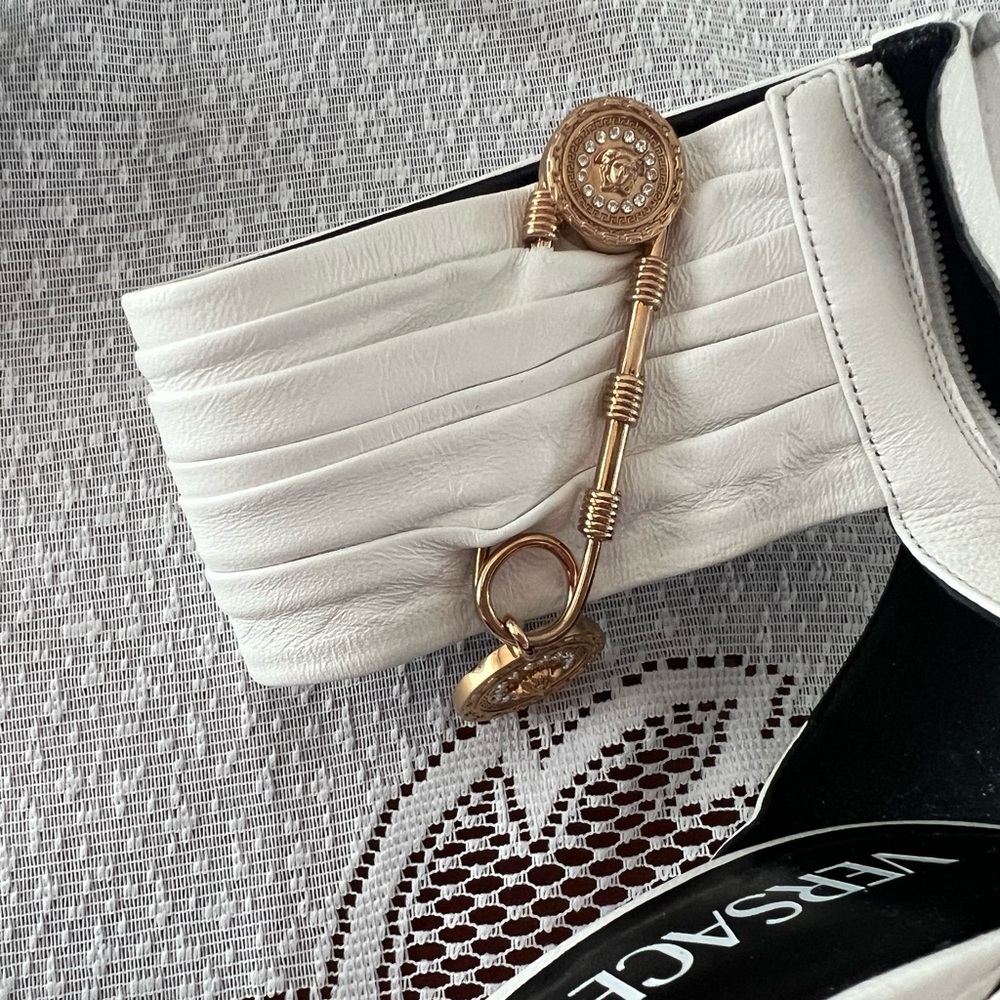 Versace White and Gold Women's Heels - Picture 5 of 6